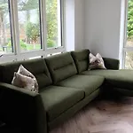 Hidden Acres- With Double & Single Bed, Гостевой дом 3*