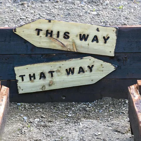 Πανσιόν Hidden Acres- With Double & Single Bed,