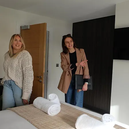 Πανσιόν Hidden Acres- With Double & Single Bed,