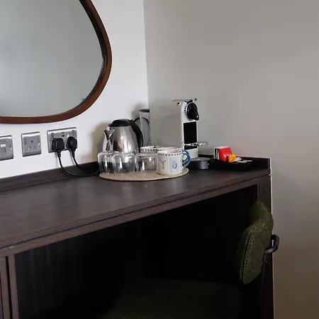 Hidden Acres- With Double & Single Bed, Πανσιόν Malahide