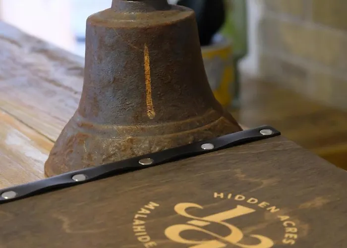 Гостевой дом Hidden Acres- With Double & Single Bed,